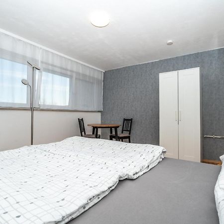 Apartment Und Wg-Doppelzimmer Sonnenhalde Tübingen Exterior foto